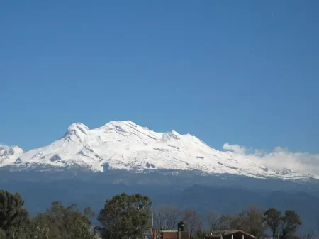 El Popocatépetl y el Iztaccíhuatl_03